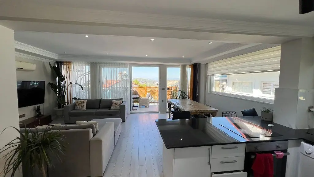 Modern kitchen